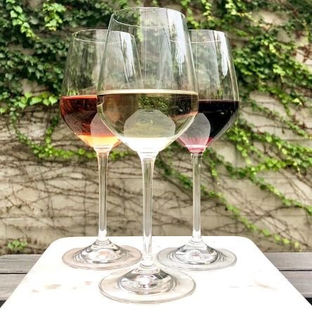 Sharing our passion of wine with you. Join us on our wine journey
Toronto Food & Beverage Culinary Graduate
+
Social Media Director
=
A Passion for Wine