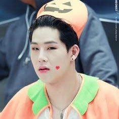 K-pop Multi~Fanboy Since 2007!! Jooheon is my God ••• I usually fall for the rapper 😅😅😅