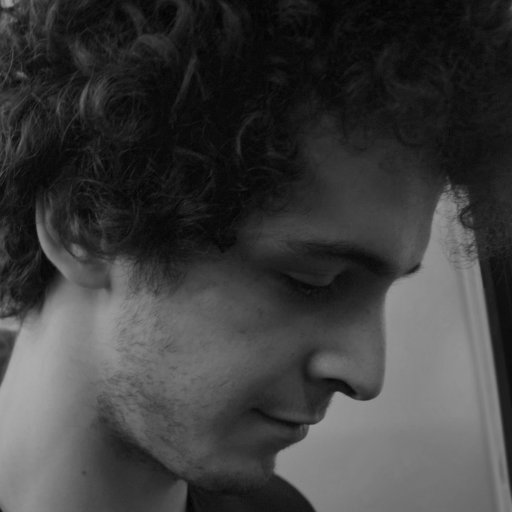 Creative dev @FlyCherAmi (ex @AgenceSweetPunk) and ex @gobelins_paris