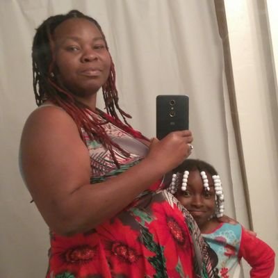 shadaya32's profile picture. 