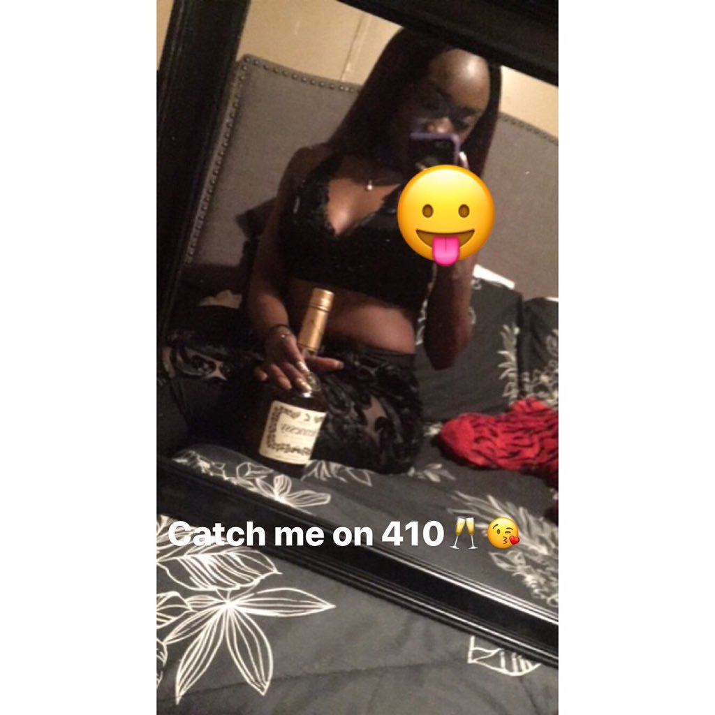 |21, & getting 💰 💰|SC:Young_tiee||Instagram: obeyy_SB💋||FB:Ty Shontice🍫|