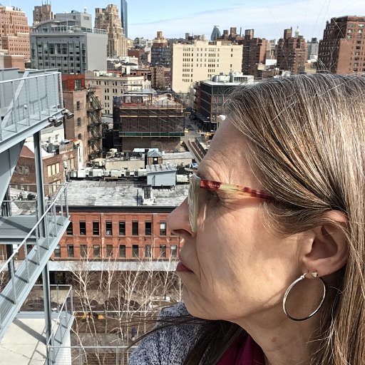 lilliangibbbon's profile picture. artist and urban wanderer