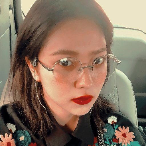 ̗̀⠀ʚ ' prιncᥱss.png ; purplᥱ n' blαck · #kαng_nαnι ∶ @ brιght tαlᥱntᥱd gιrl wιth α bᥱαutιful smιlᥱ (🌻+🌼) shᥱ αlso hαs α lot of lᥱαdᥱrshιp ! + αmᥱlιᥱ's bff