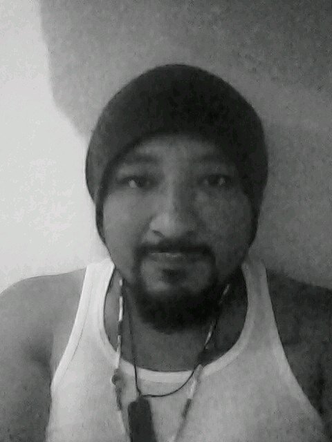 valdo_7351's profile picture. A una mujer se le quiere despacio, para ver lentamente como se convierte en el amor de tu vida... ·