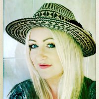 Miss M (@monkleymoo) 's Twitter Profile