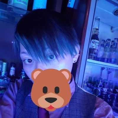 atto_kuma's profile picture. 大阪市西区北堀江の西大橋駅3番出口徒歩1分

「Amusement Bar BLUES」の代表やってます(^o^)I'm LGBT(P)🐻ジェンダーフリーな空間です！ダーツ・カラオケ･シーシャあります！営業時間は20~5時頃です。火曜日は定休日（箱貸し・貸し切りは要連絡）06-6536-8133