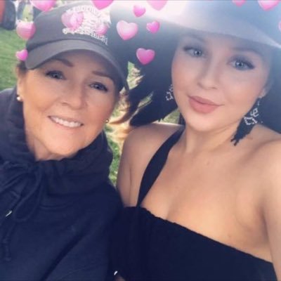 netta444's profile picture. FUCK trump and anyone who voted for him!