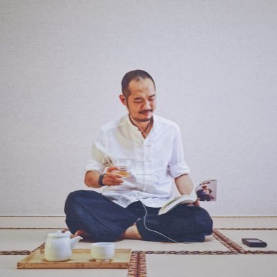 twinsenliang's profile picture. 普通人一个。