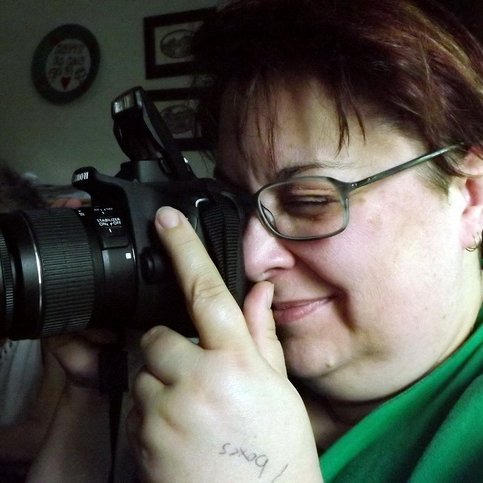 Mishelle42's profile picture. Crazy work from home Mom