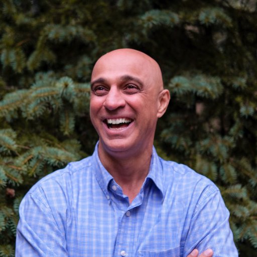 Speaker, Author and Psychotherapist. I tweet about mental health, positivity and about my baldness. 💆🏽♂️