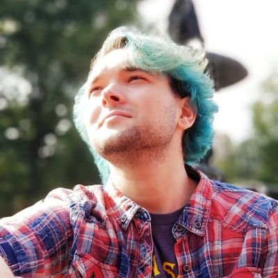 Constantly disappointed life isn't more like a fairy tale.
Co-host of the Here's Looking at Yul, Kid podcast.