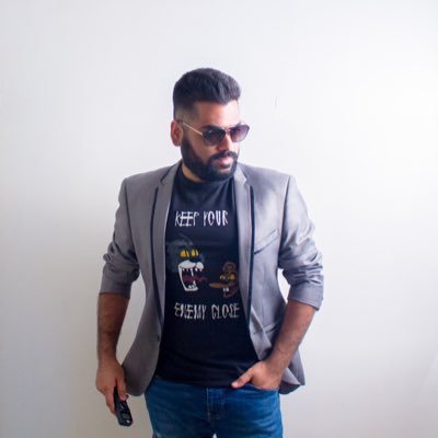 MrJSonny's profile picture. I praise Movie, Cinema is my temple and Steven Spielberg is My God. A future Movie-Director! https://t.co/6sMT1dZRbp  https://t.co/pYYq4b2pPM