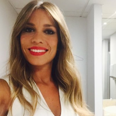 damain9806gdsd's profile picture. Dağıtmıyor hiçbir güneş ruhundaki sisi...ve ben hala yarın güzeldir diyorum kalmasa da albenisi 👄istanbul 👄 trabzon