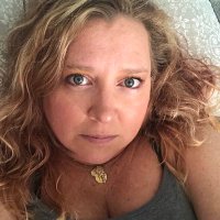 Amy James (@ladyzales) 's Twitter Profile