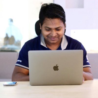 Ordinary people who love to #travel #food #gear #programming currently doing software engineer jobs.