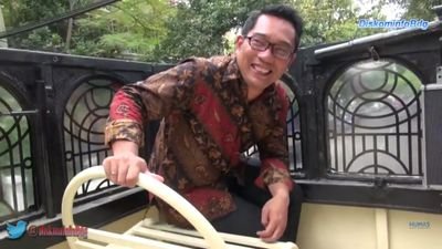 Fans ridwan kamil
Relawan kecil dari bandung😊😊
JABAR JUARA!!!!!!