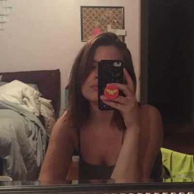 audreyraindear's profile picture. my group chats are sick of my jokes