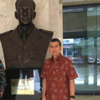 yanuar_z's profile picture. Nikmat Tuhan mana lagi yang akan engkau dustakan