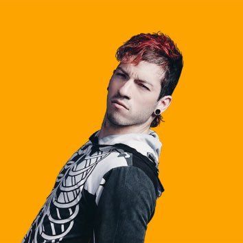 Listen to Trenc by Twenty Øne Piløts! Click that link👇