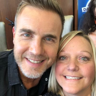 I am a 51 year old Mum, married with 1 daughter. Love TT especially Gary B . x fortune to have met him a few times for a selfie.
