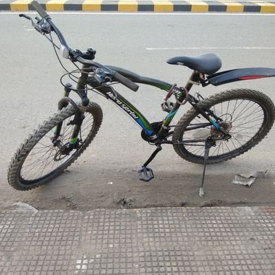 “लोगों का मुँह बंद करने से बेहतर है, अपने कान बंद कर लो और दिल लगाकर अपना काम करते चलो, ज़िंदगी बेहतरीन हो जाएगी.”
~अज्ञात 🙏