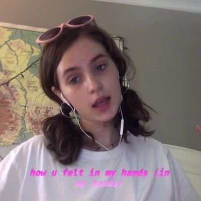 ❥ 1 9 9 8 ❥ clairo - bubble gum ❥ .'.'.'.'. ❥