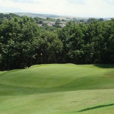 Springfield Park Golf Club based at Marland Golf Course is a picturesque 18 hole parkland course designed by James Braid located between Heywood & Rochdale ⛳️