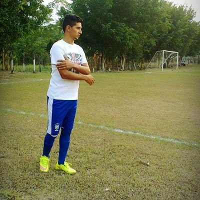aldus_luna's profile picture. Jugar fútbol⚽⚽❤
Real Madrid❤