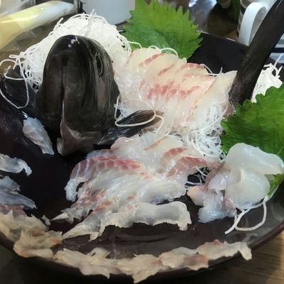 基本は魚料理です。社会人19です。よろひくおねがいます！釣りも大好きでやります！釣った魚をおいしく調理することが一番のたのしみかな笑
フォロー歓迎！