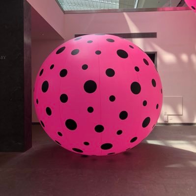 Jellenleew's profile picture. Wife, mother of 4, Choc Lab mom