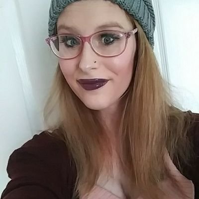 Sarahsunflower0's profile picture. Hi 
Lifestyle|Beauty|Fashion vlogger on YouTube!
 23 and single| I love taking pictures|Photography is my passion