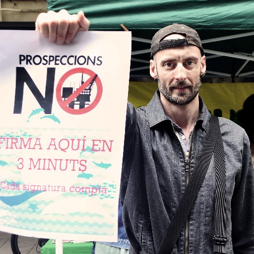 ChuchoGroove's profile picture. Músico profesional, lector amateur y objetor del crecimiento. Coordino y escribo en el Blog Menos es Más.