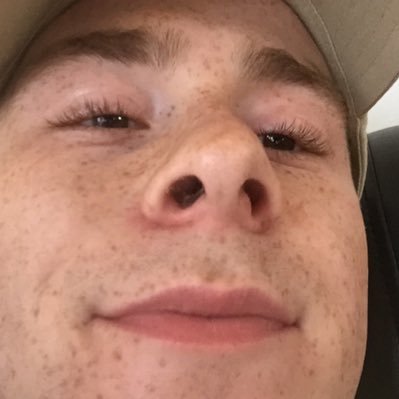 termrayray's profile picture. 
