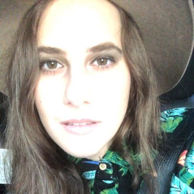 Twitch affiliate. PS4 fortnite Streamer.