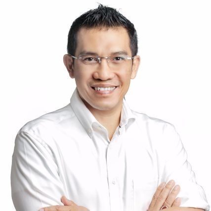 jokotriofficial's profile picture. Akun Pribadi Joko Trio Suroso | Pendidik, Pengusaha, Pengacara, Pegiat sosial | IG : @jokotriofficial | FB : Joko Trio Suroso | Youtube: Jokotri Official