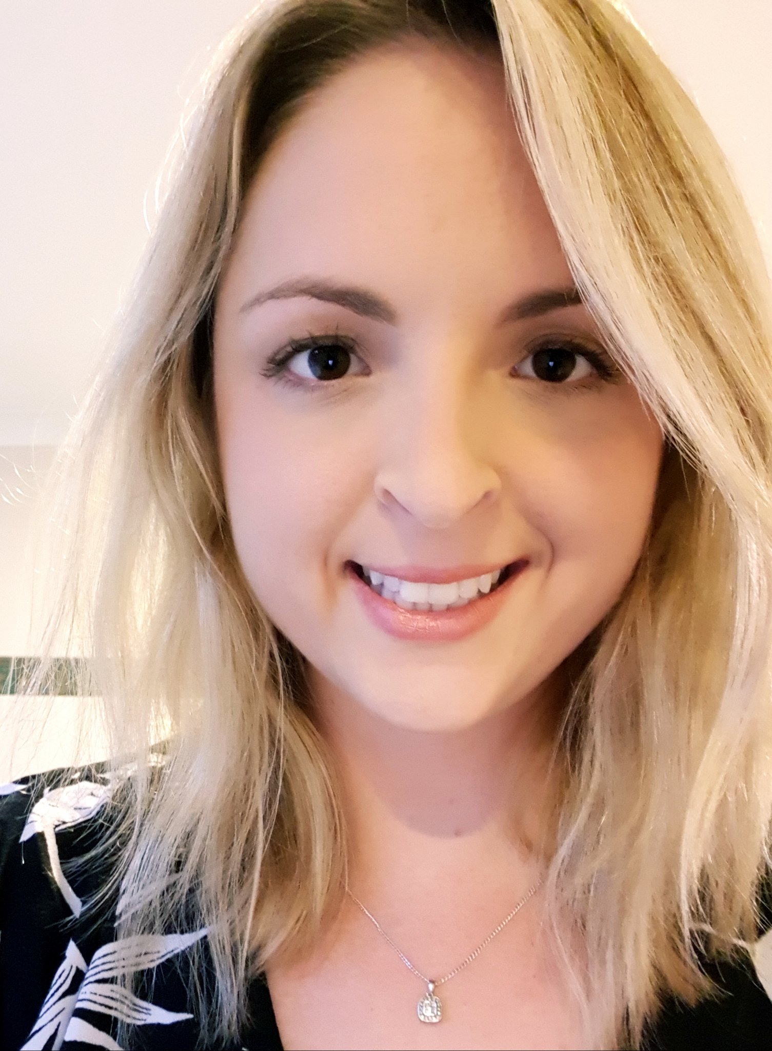 Jess_L_Waterman's profile picture. Loves sport 🦅🏆💙💛, travel, food and wine