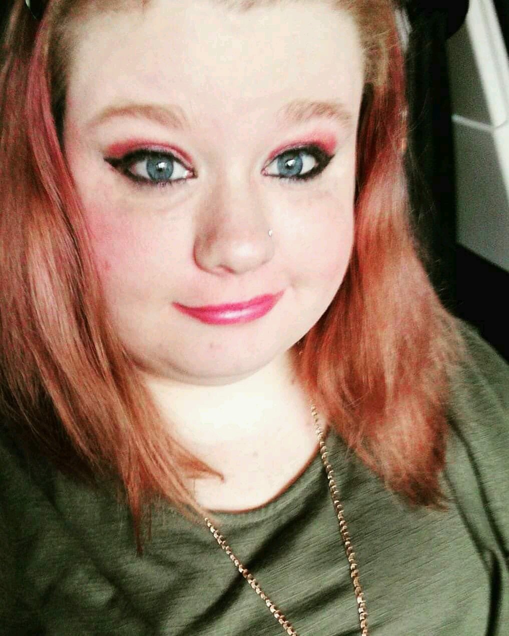 MandiLilmidget's profile picture. 21 years old. 4ft 8. cat lover. hmu