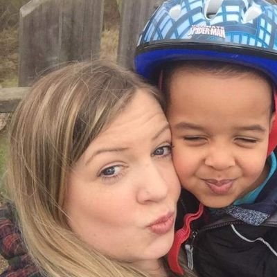 Sunnysandra25's profile picture. 