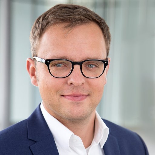 #DigitalCommunications @DeutschePostDHL 📯, Orgateam @socialbar_bonn. Hier gibt`s: digitales ⌨️, nachhaltiges 🐝, familienfreundliches 👩❤️👨👶👶👶Hier privat