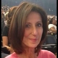 Lisa Osborne - @LisaOz1313 Twitter Profile Photo