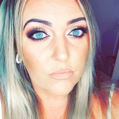 dmc_berry's profile picture. wedding hair specialist and make up artist (MUA) for Beau hair Bridal hair