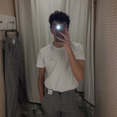 Tarik40712582's profile picture. 