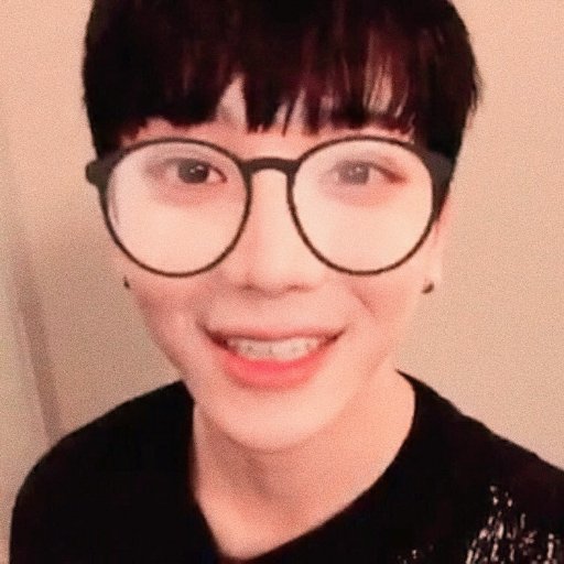 (🔭) … 정인: ʏᴏᴜʀ sᴍɪʟᴇ ᴍᴀᴋᴇs ᴍʏ ᴅᴀʏ ʟᴏᴏᴋ ᴄᴏʟᴏʀғᴜʟ. ⌇ i 💛 stray kids. . ˃ͣ ⌨ ✁・・・ ᵕ̈♡ᵎ