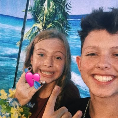 kandasartorius's profile picture. 🖤🖤 @jacobsartorius