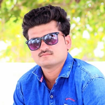 Pushpen42335265's profile picture. 