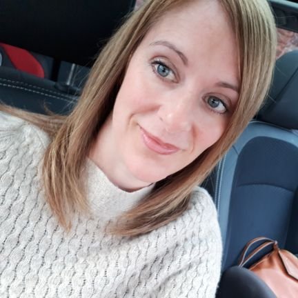 AnnaleiseJones's profile picture. A marketing professional, mum, wife and cupcake baker. Extensive experience in sitting next to pools for hours while my children compete!