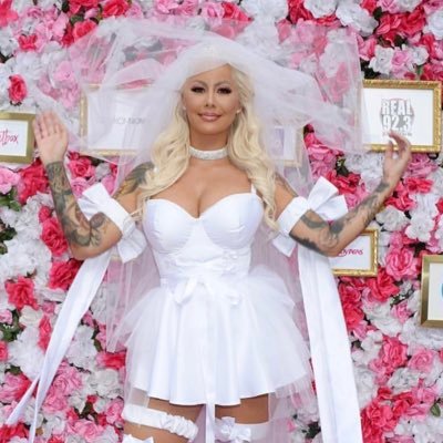 The Amber Rose SlutWalk is aimed to combat Women’s Equality issues such as sexual injustice, victim blaming, derogatory labeling & gender inequality. 🌹