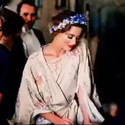 متطوعه ، ببلومانيه   الحياه بهجه وحب وقهوه