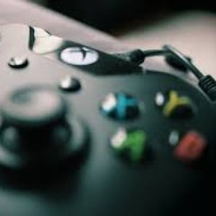 Twitter Oficial de los Gamers de todas las consolas, no mas Guerra, el unico enemigo son las preventas y los DLC de pago