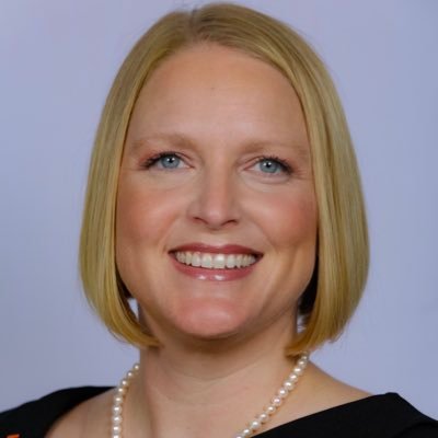 Profile Picture of Jennifer Athay Adams (@jlaadams) on Twitter